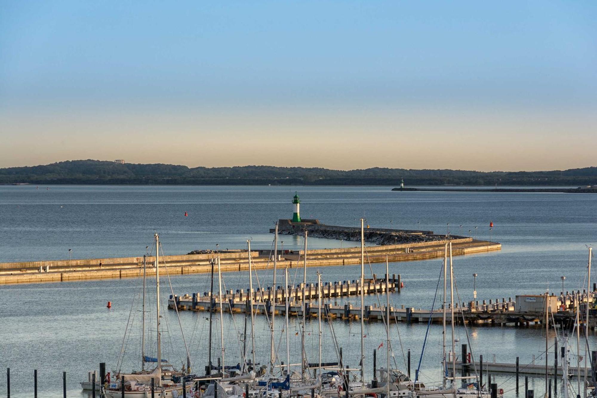 De Bootsmann - mit traumhaften Panorama-Meerblick Sassnitz Exterior foto